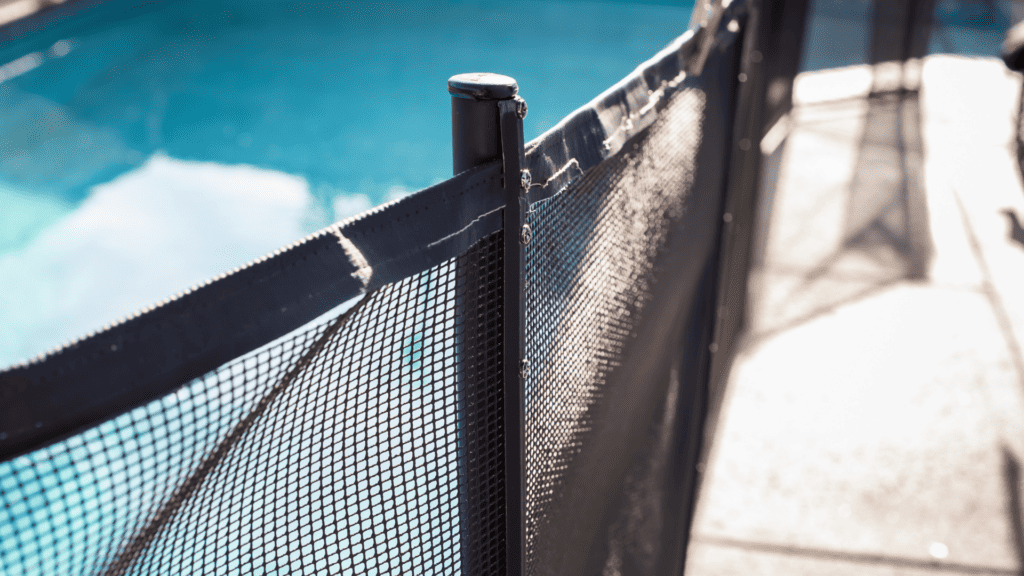 The Must-Have Accessory for Any Stylish Pool: A Beautifully Designed Fence