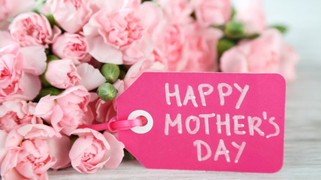 Perfect Presents: 10 Pool Accessories Mom Will Love this Mother's Day